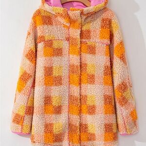 BRAND NEW Checkered Sherpa